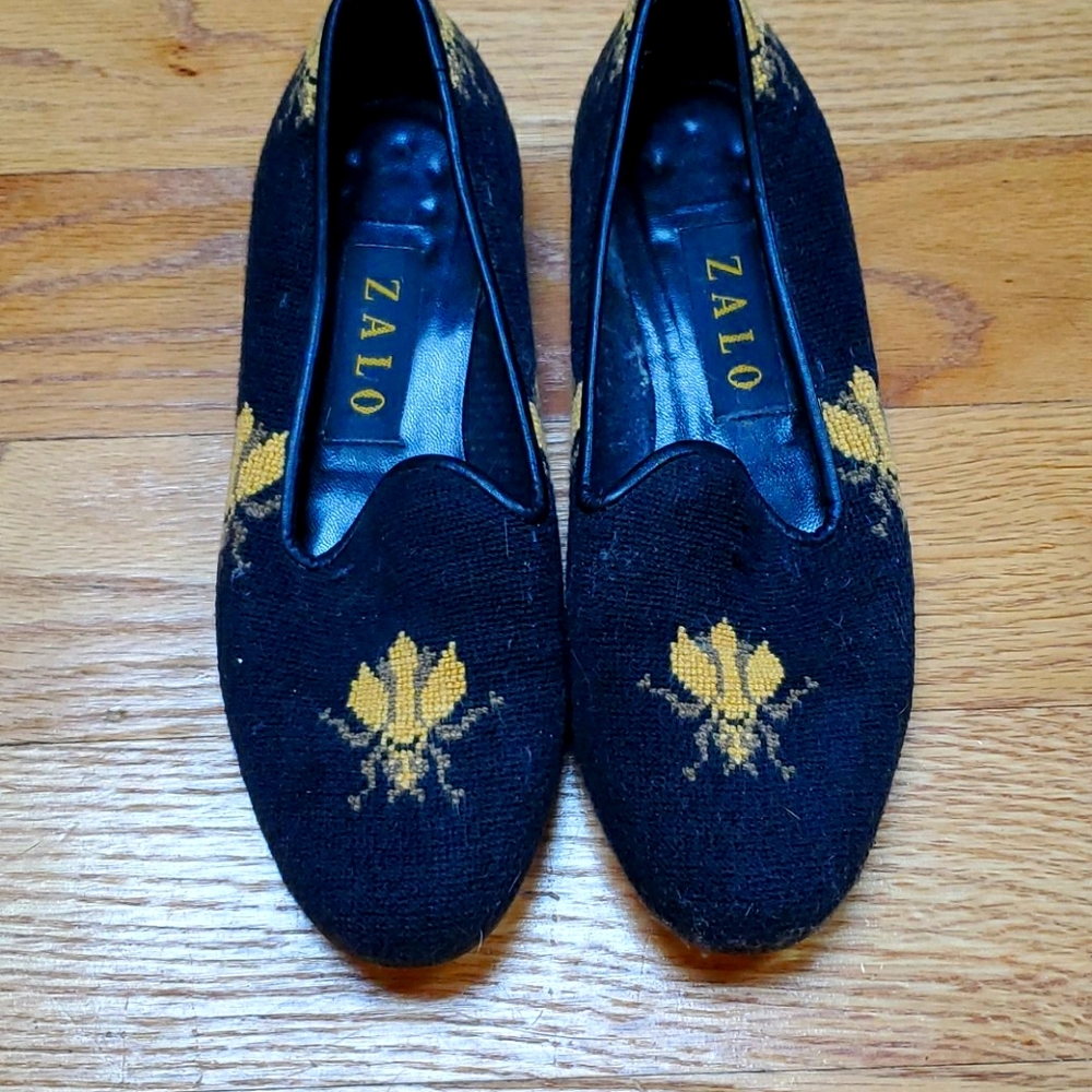 Zalo embroidered bee loafers
